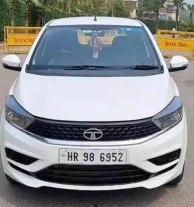 Tata Tiago XT (O) 2021