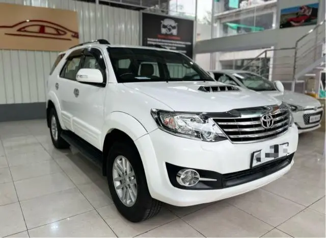 Toyota Fortuner 2.8 4x2 AT 2014