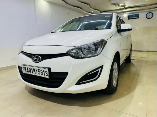 Hyundai i20 Magna 1.4 CRDi 2012