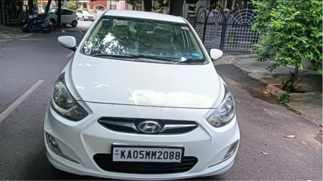 Hyundai Verna 1.6 CRDI SX (O) 2012