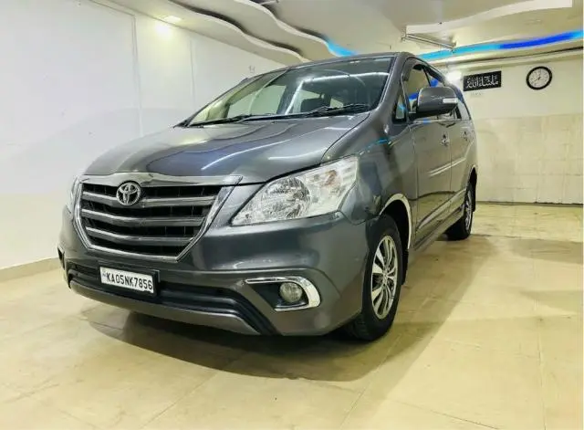 Toyota Innova 2.5 V 8 STR 2015