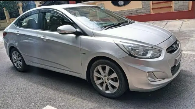 Hyundai Verna FLUIDIC 1.6 CRDI SX 2013