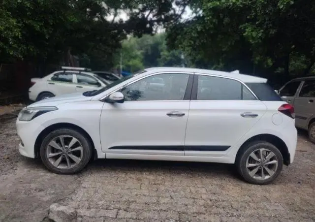 Hyundai i20 Sportz 1.4 (O) 2015