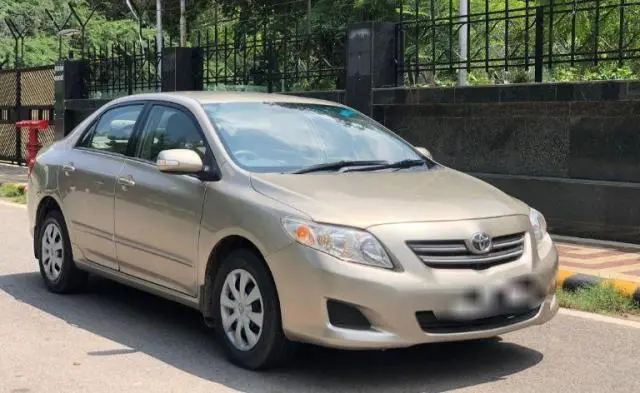 Toyota Corolla Altis 1.8 J 2010