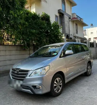 Toyota Innova 2.5 Z 7 SEATER 2015