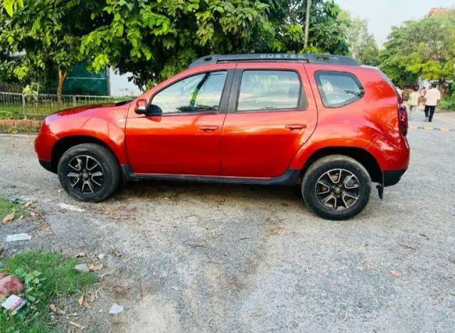 Renault Duster 85 PS RXS 4X2 MT 2016