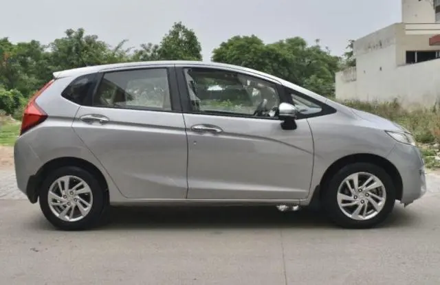 Honda Jazz VX CVT i-VTEC 2018