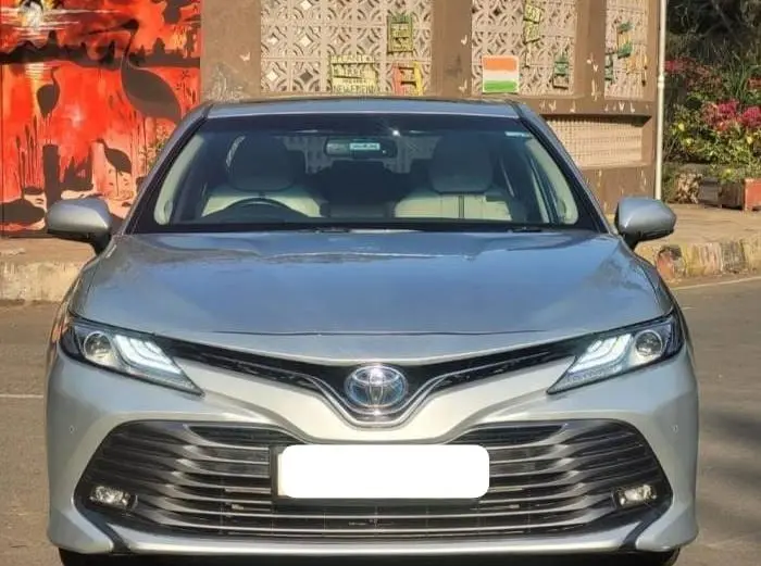 Toyota Camry Hybrid 2019