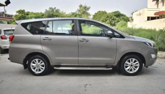 Toyota Innova Crysta 2.8 GX AT 7 STR 2017