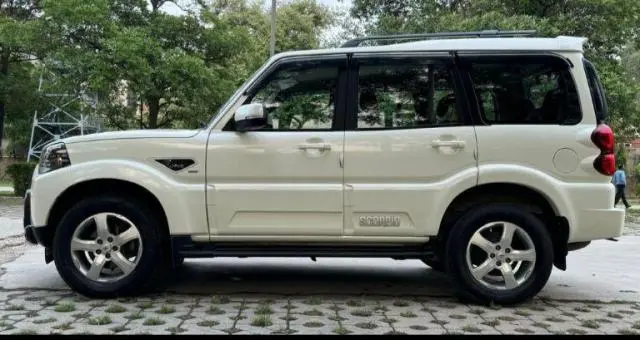 Mahindra Scorpio S11 2WD 7 SEATER 2019