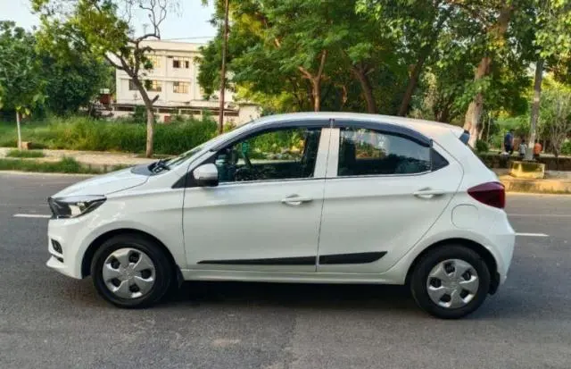 Tata Tiago Revotorq XM 2020