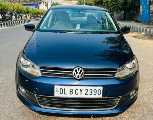 Volkswagen Vento Highline Petrol AT 2015