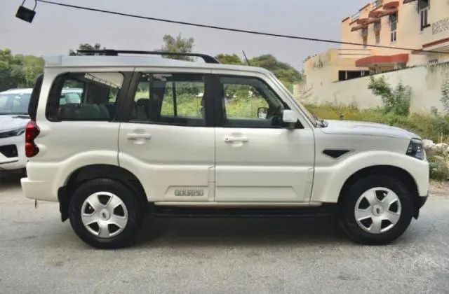 Mahindra Scorpio S9 2WD 8 SEATER 2019