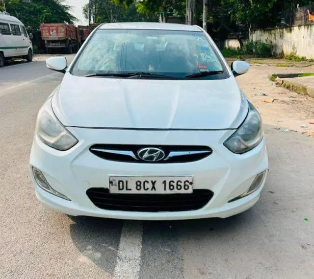 Hyundai Verna SX OPT AT 2011