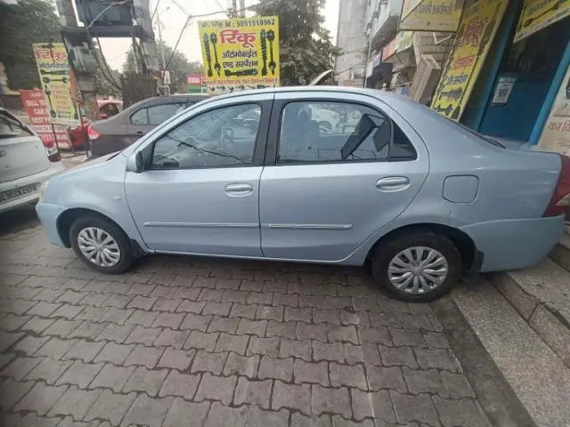 Toyota Etios G 2012
