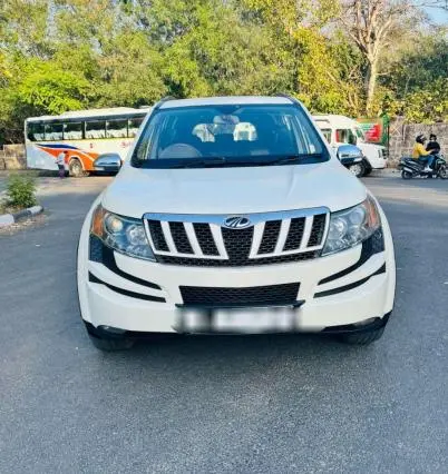 Mahindra XUV500 W8 2014