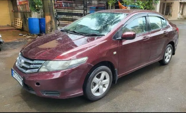 Honda City S i-VTEC 2013