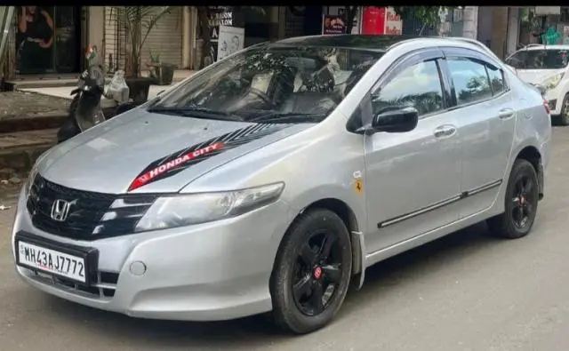 Honda City V MT CNG 2011