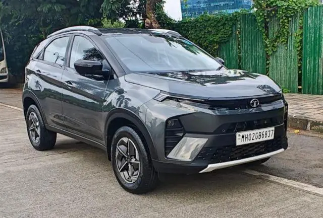 Tata Nexon Creative DT Petrol 2023
