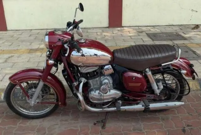 Jawa Standard Dual Channel ABS 2023