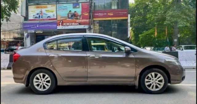 Honda City VX CVT i-VTEC 2012