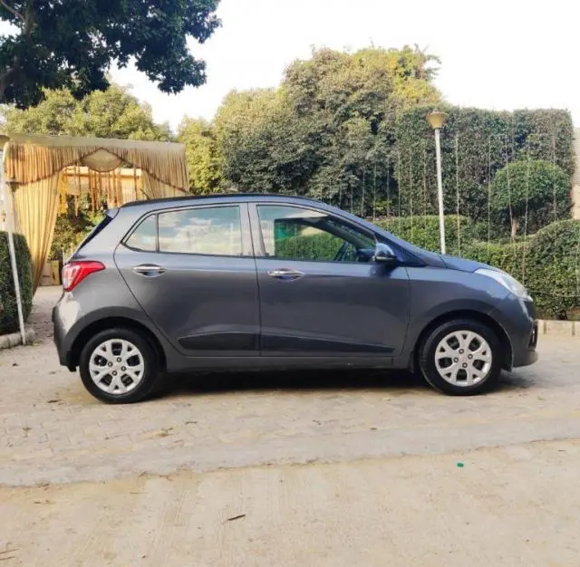 Hyundai Grand i10 Sportz 1.2 Kappa VTVT 2014