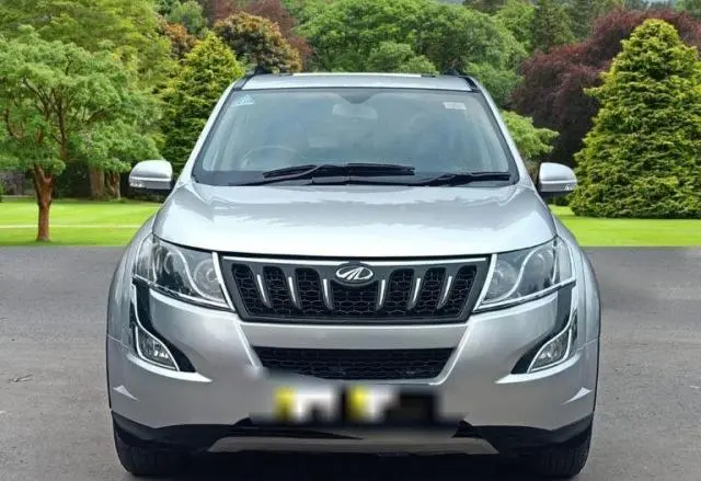 Mahindra XUV500 W10 AWD AT 2017