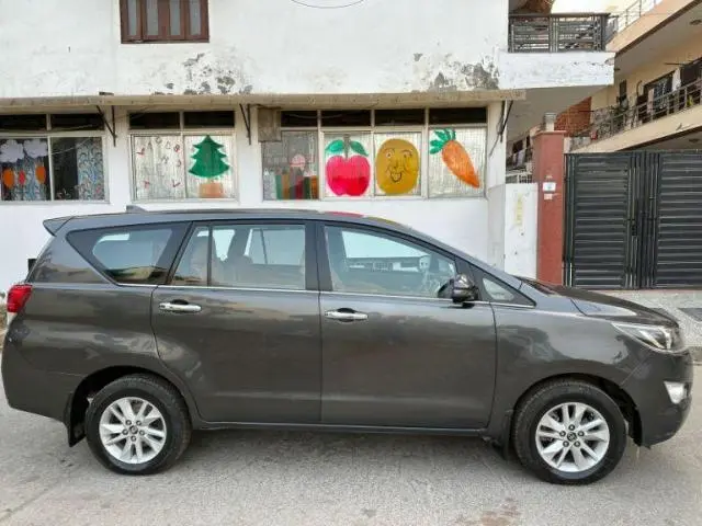 Toyota Innova Crysta 2.8 GX AT 8 STR 2018