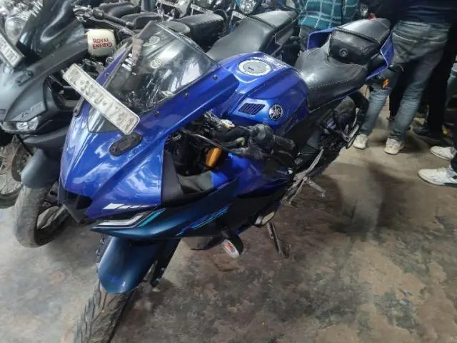 Yamaha YZF-R15 V4 Racing Blue 2022
