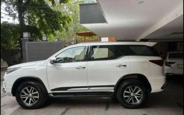 Toyota Fortuner 3.0 4x2 MT 2018