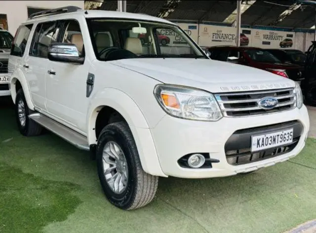 Ford Endeavour 2.5L 4x4 MT 2014