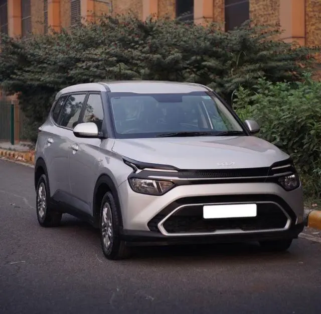 Kia Carens Premium 1.5 Petrol 7 STR 2023