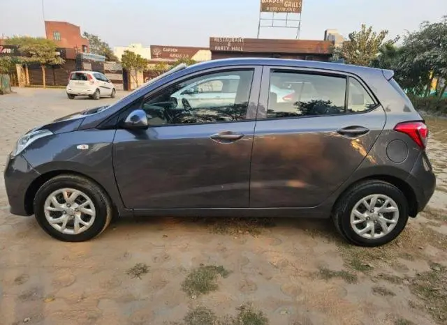 Hyundai Grand i10 Asta AT 2017