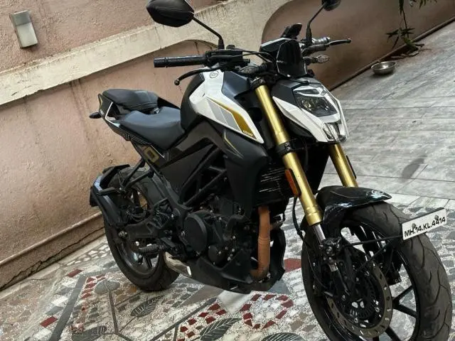 Keeway K300 N Matte White 2022