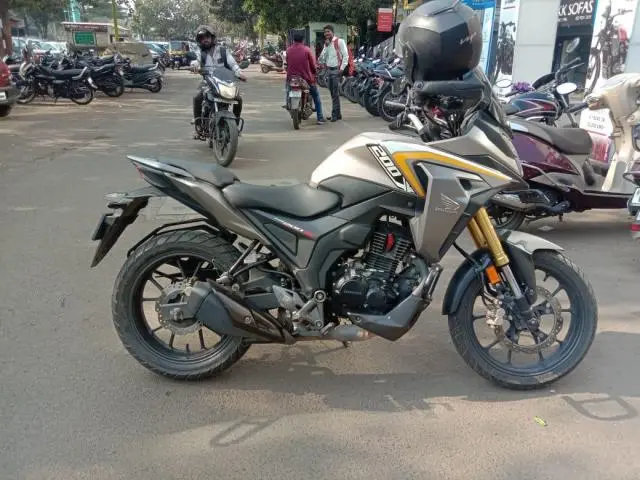 Honda CB200X DX 2021