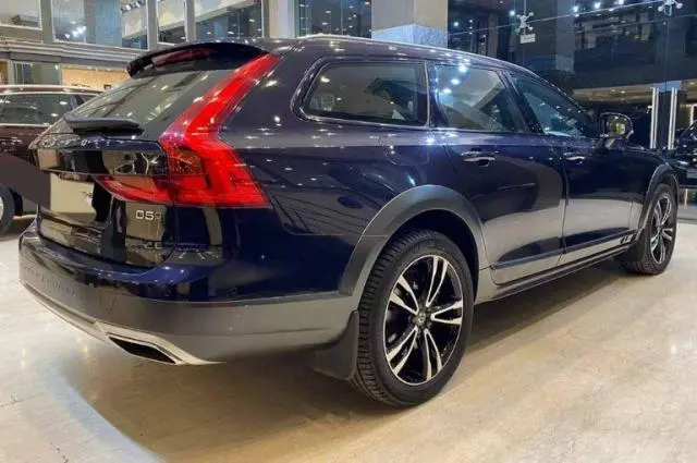 Volvo V90 Cross Country D5 Inscription 2018