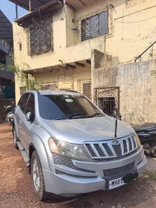 Mahindra XUV500 W8 2WD 2013