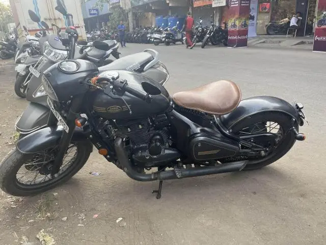 Jawa Perak 330cc 2020