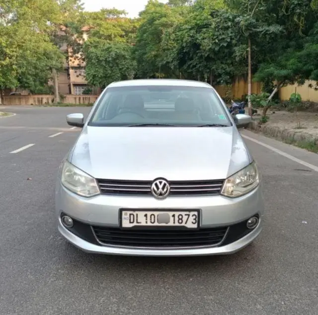 Volkswagen Vento 1.6L Highline 2012