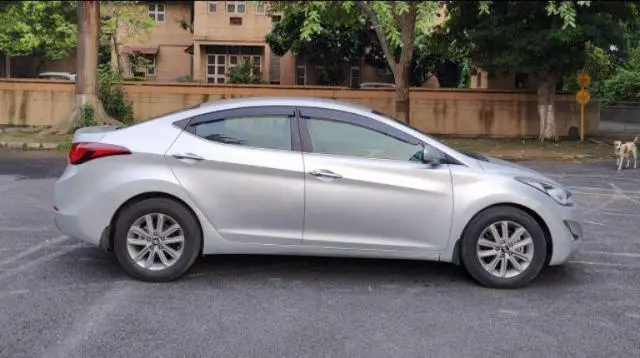 Hyundai Elantra 1.6 SX AT 2015