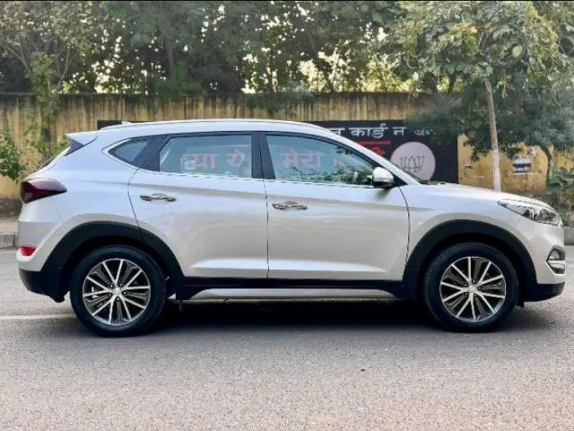 Hyundai Tucson 2WD AT GL Petrol 2017