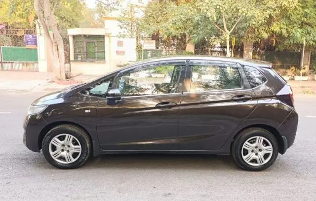 Honda Jazz SV i-VTEC 2015