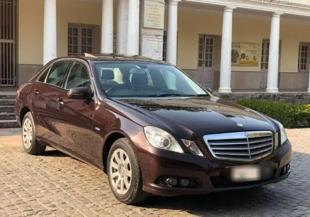 Mercedes-Benz E-Class E 250 CDI Avantgarde 2012