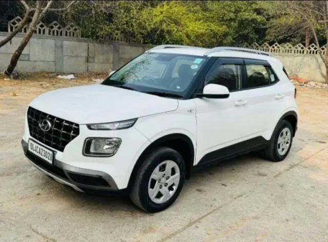 Hyundai Venue S 1.2 Petrol 2019