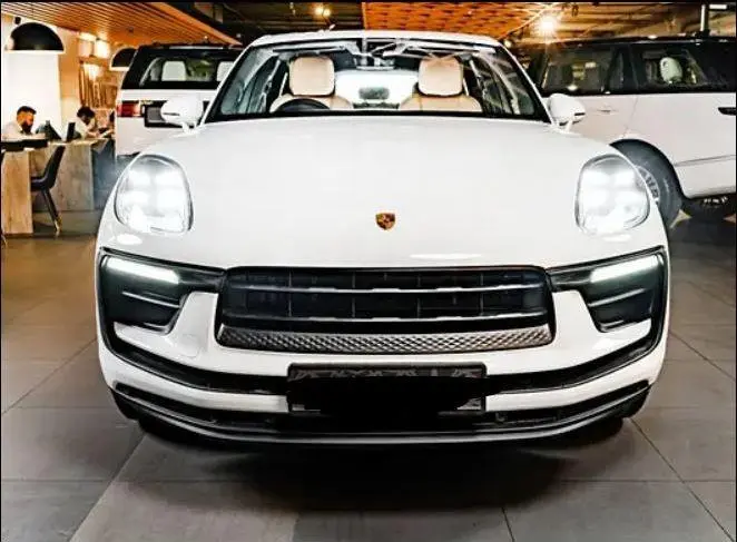 Porsche Macan Base 2023