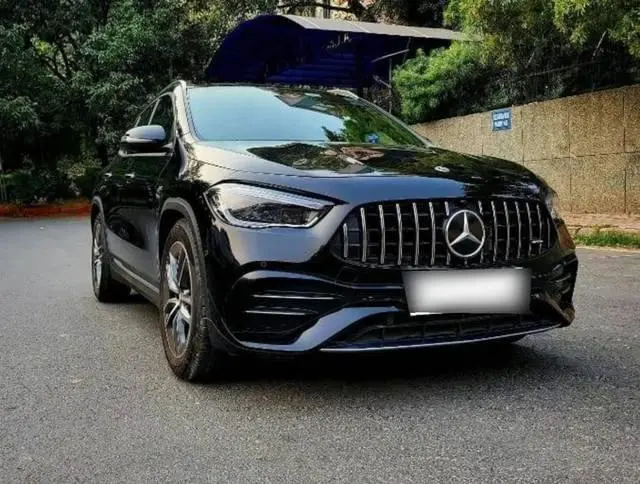 Mercedes-Benz AMG GLA35 4MATIC 2022