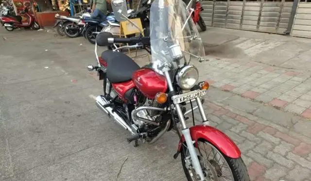 Bajaj Avenger 220cc 2015