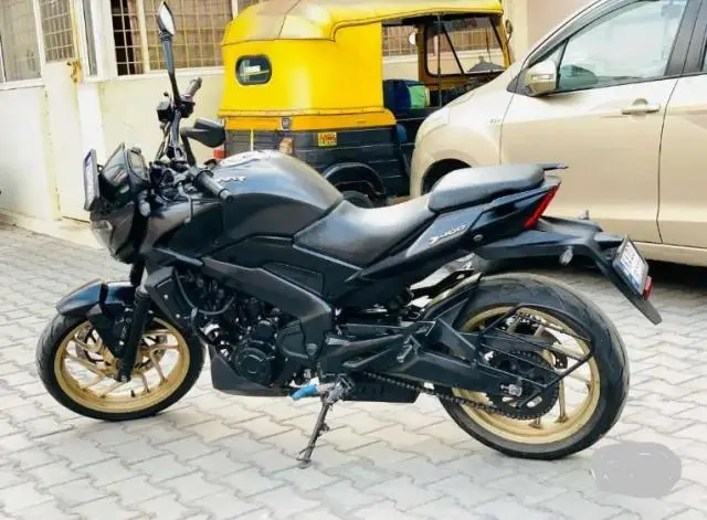 Bajaj Dominar 400 2018