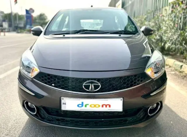 Tata Tiago Revotron XZ 2017