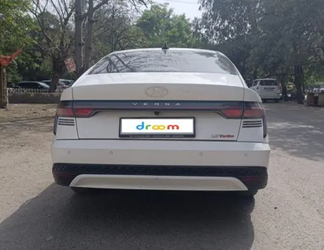 Hyundai Verna SX (O) 1.5 Turbo Petrol DCT 2023